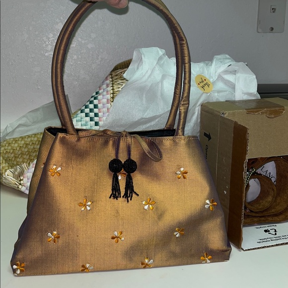 Shangtung Silk Bag Handmade by Cambodian Mine Refugees - Picture 6 of 16